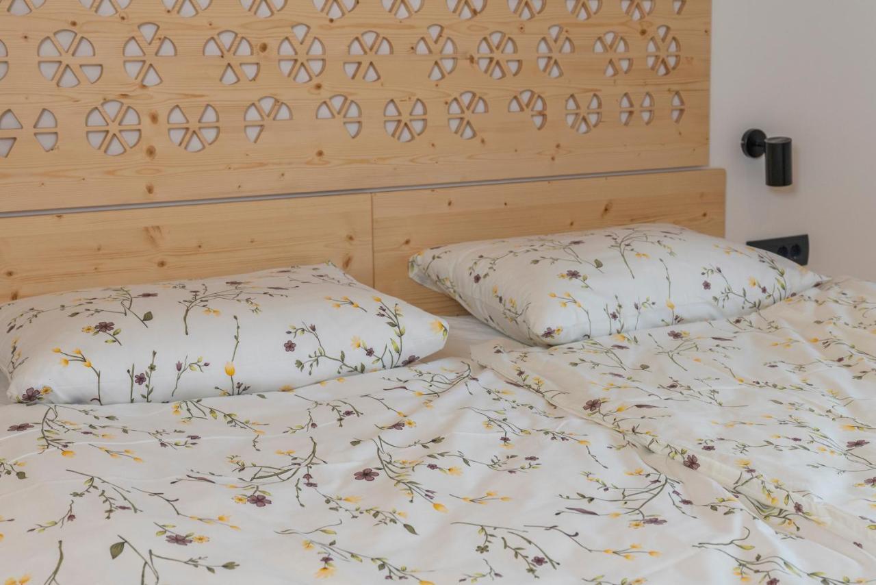 Planinska Koca Na Uskovnici Hotel Srednja Vas v Bohinju Bagian luar foto
