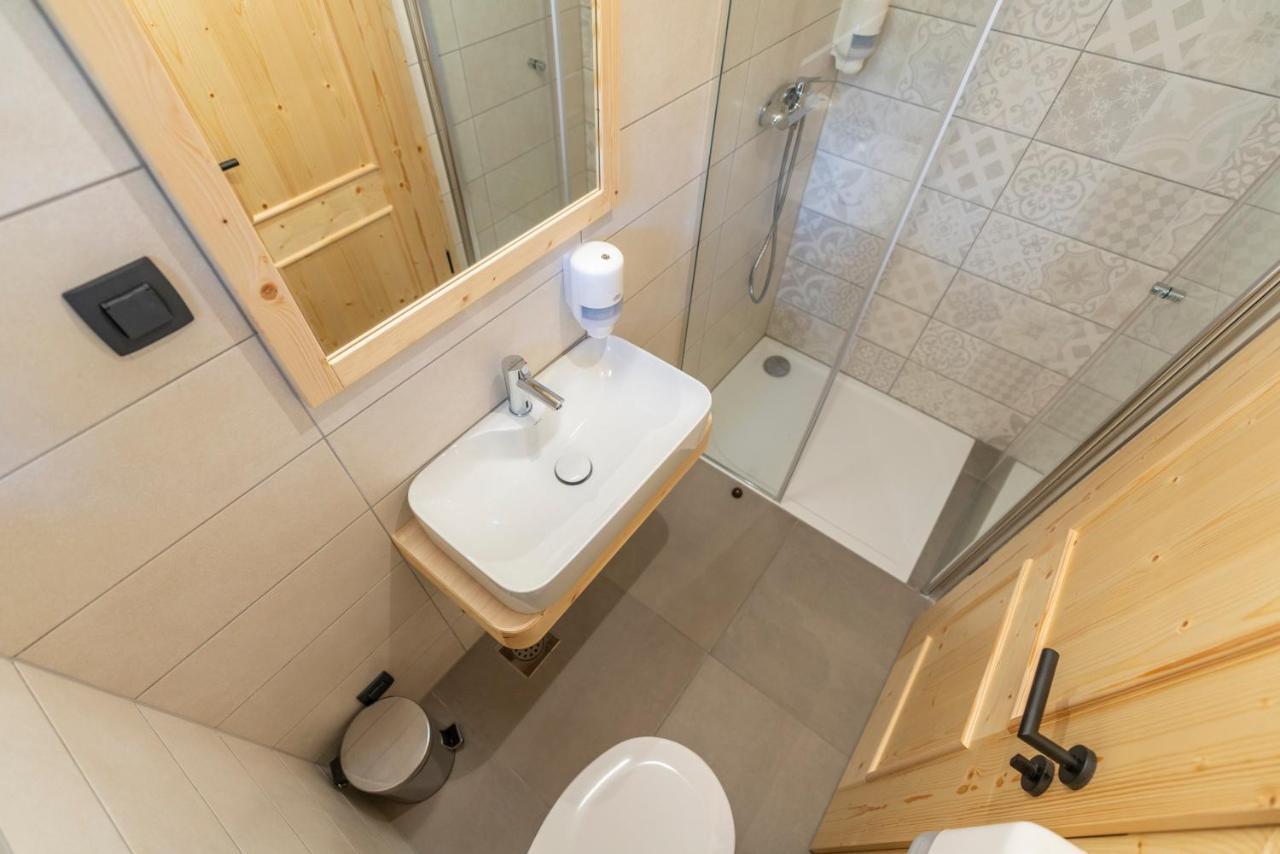 Planinska Koca Na Uskovnici Hotel Srednja Vas v Bohinju Bagian luar foto