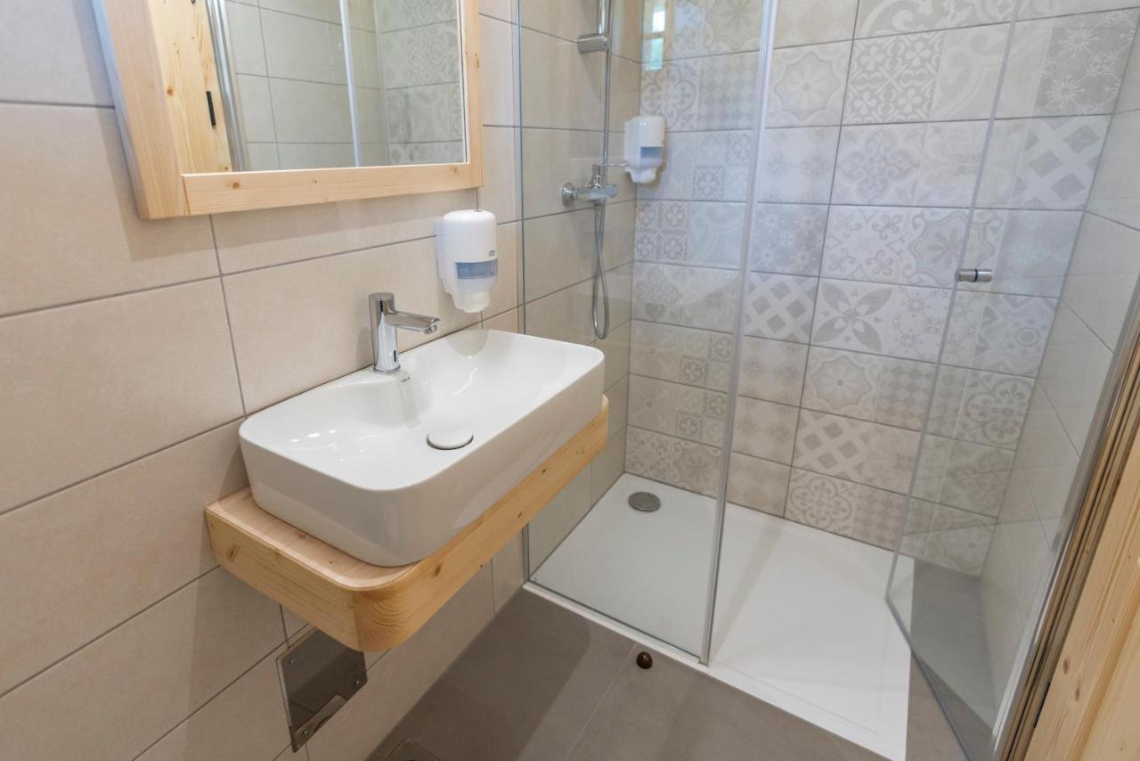 Planinska Koca Na Uskovnici Hotel Srednja Vas v Bohinju Bagian luar foto